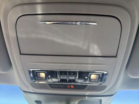 Used 2022 Lincoln Corsair AWD w/ Premium Package image 36
