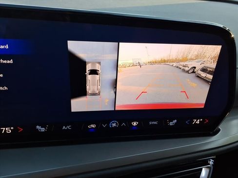 New 2026 Chevrolet Traverse LT w/ Driver Confidence Package image 22