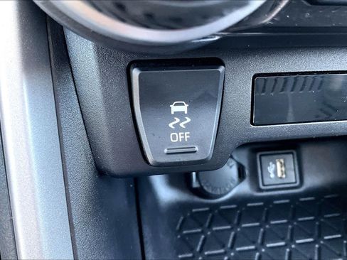 Used 2024 Toyota RAV4 LE FWD image 32