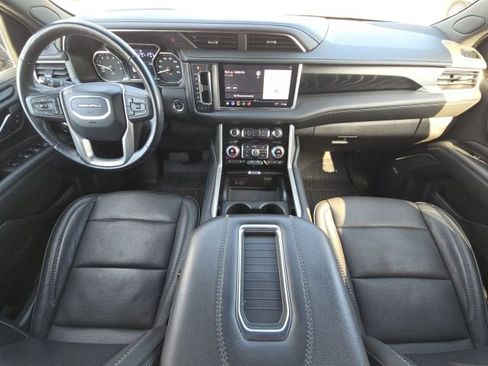 Used 2021 GMC Yukon XL Denali w/ LPO, Illumination Package image 28