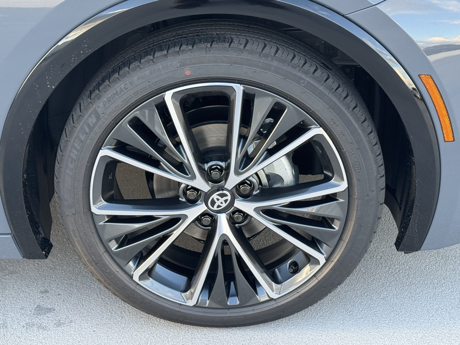 New 2027 Toyota Prius XLE FWD image 15
