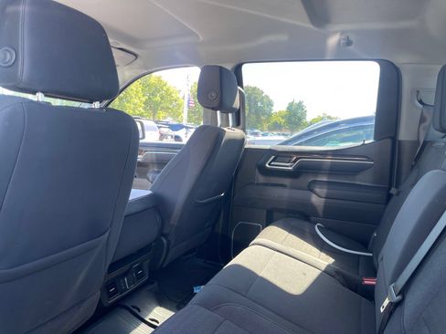 Used 2026 GMC Sierra 1500 Elevation w/ Elevation Select Package AWD/4WD image 4