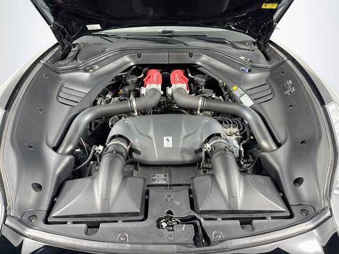 Used 2017 Ferrari California T RWD image 30