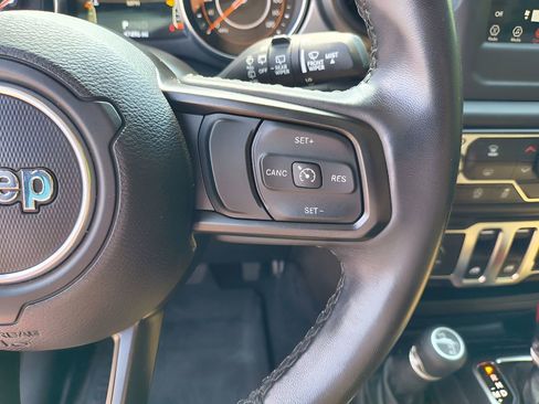 Used 2021 Jeep Wrangler Sport S image 15