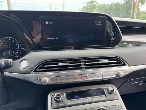 Used 2022 Hyundai Palisade Limited AWD/4WD image 24