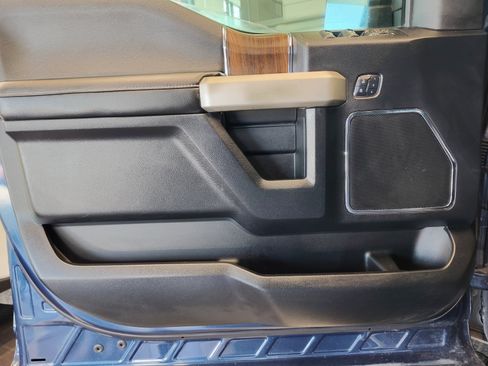 Used 2016 Ford F150 Lariat w/ Equipment Group 501A Mid AWD/4WD image 28