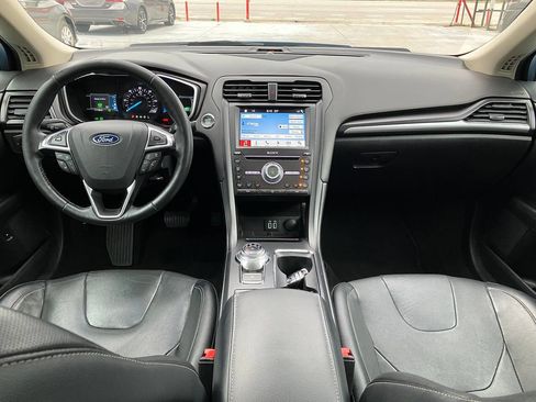 Used 2019 Ford Fusion Titanium image 17