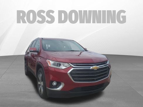 Used 2021 Chevrolet Traverse LT w/ LT Premium Package image 3
