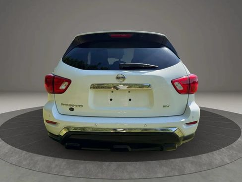 Used 2019 Nissan Pathfinder SV FWD image 4