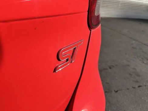 Used 2016 Ford Focus ST FWD image 13