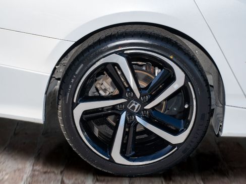 Certified 2022 Honda Accord Sport image 40