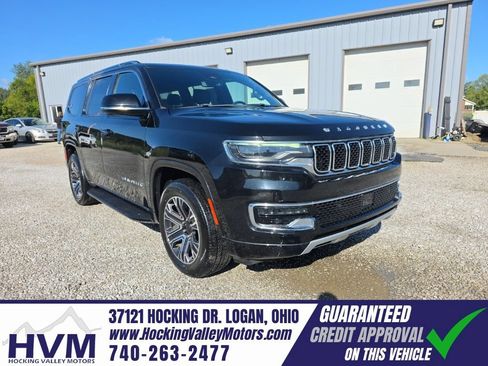 Used 2024 Jeep Wagoneer Series II w/ Flexible Seating Group AWD/4WD image 1