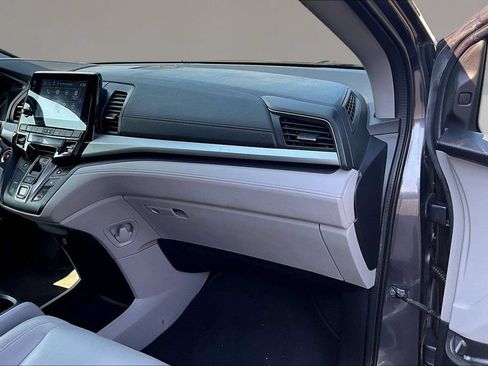 Used 2018 Honda Odyssey EX-L image 23