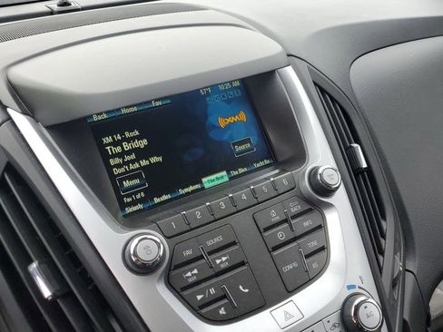 Used 2017 Chevrolet Equinox LT w/ Convenience Package FWD image 14