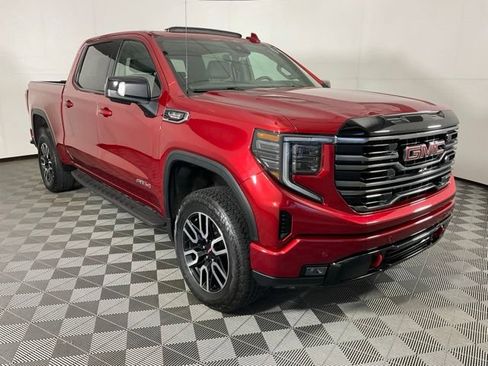 Used 2025 GMC Sierra 1500 AT4 w/ AT4 Premium Package AWD/4WD image 3