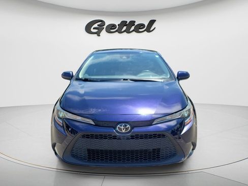Used 2021 Toyota Corolla LE FWD image 2