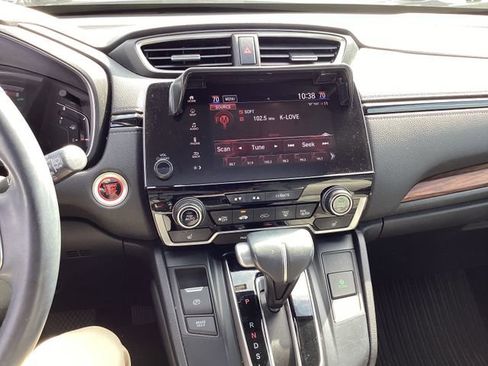 Used 2018 Honda CR-V Touring image 6