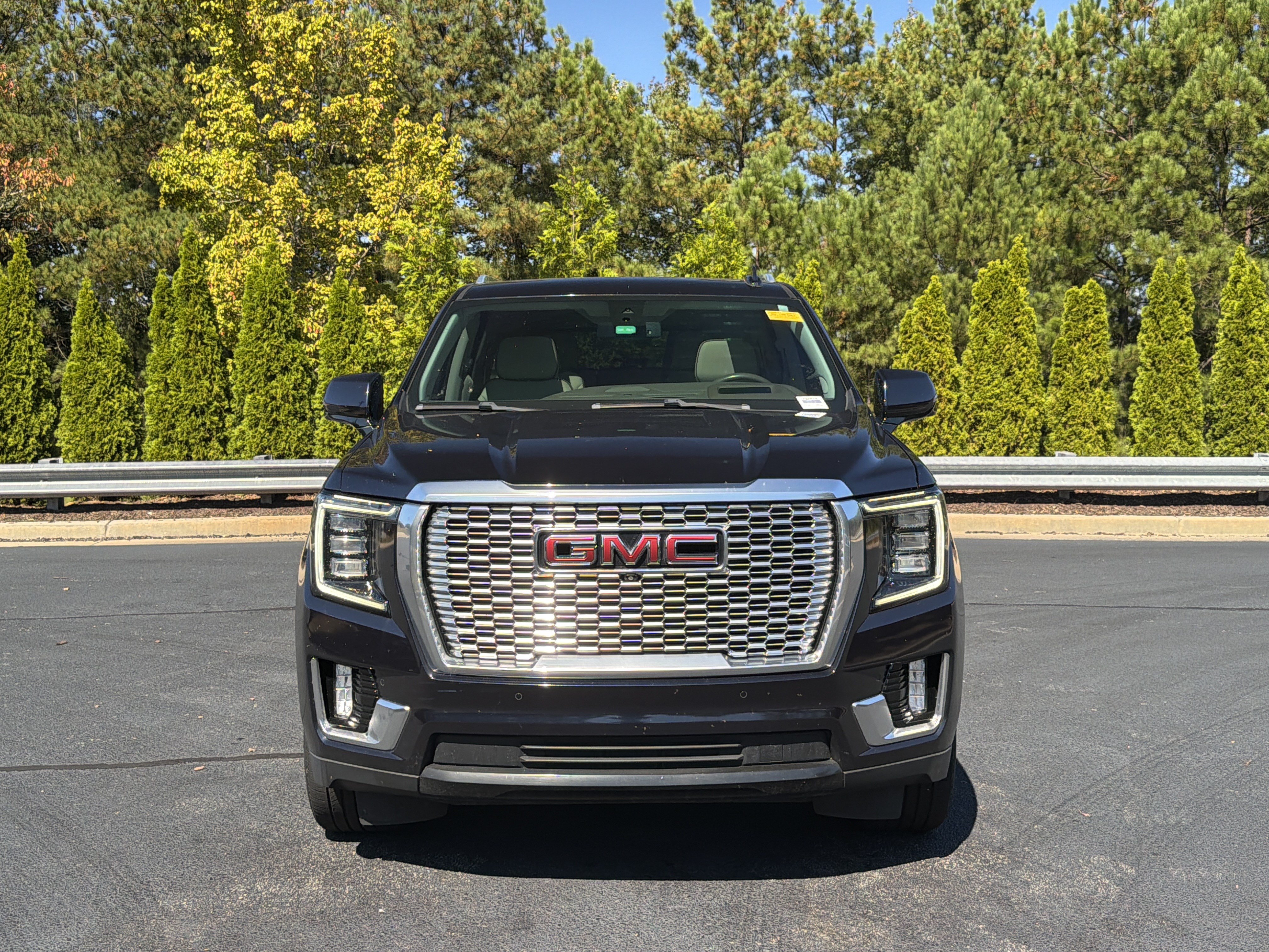 Used 2022 GMC Yukon Denali RWD image 11