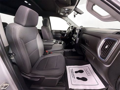 Used 2022 GMC Sierra 1500 SLE image 27