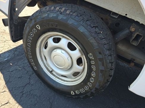 Used 2017 Ford F150 XL w/ Equipment Group 101A Mid image 25