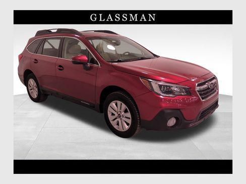 Used 2019 Subaru Outback 2.5i Premium image 1