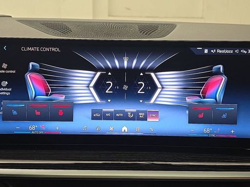 Certified 2025 BMW X5 xDrive40i w/ M Sport Package image 20