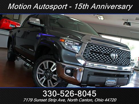 Used 2018 Toyota Tundra SR5 w/ TRD Off Road Package AWD/4WD image 53