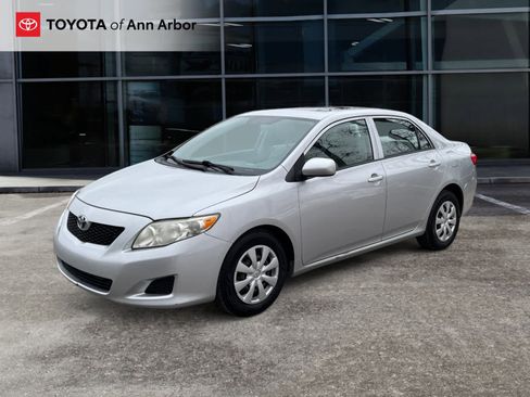 Used 2010 Toyota Corolla LE image 7