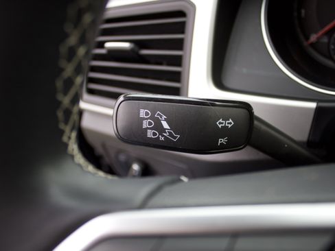 Used 2021 Volkswagen Atlas SE image 18