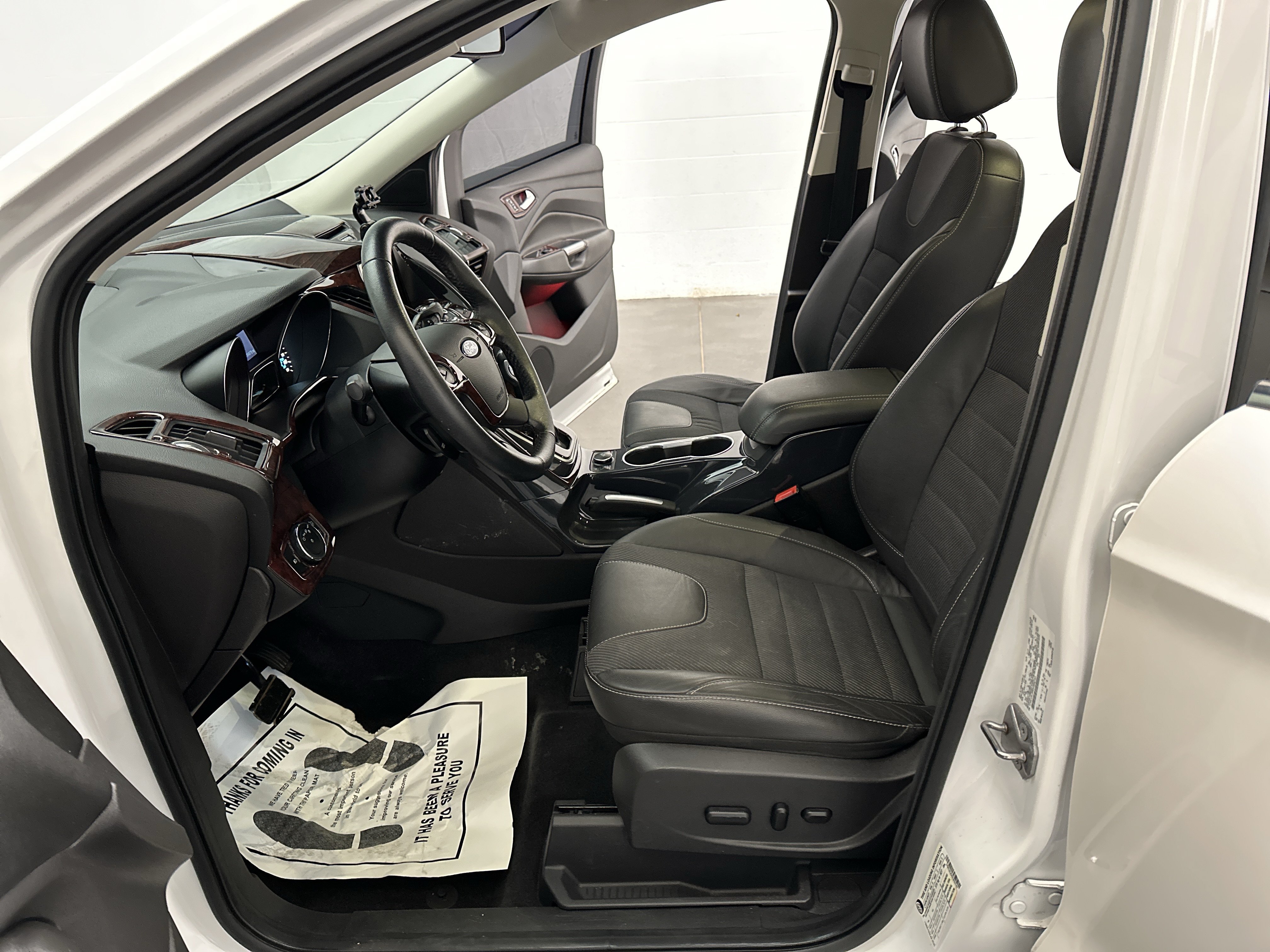 Used 2013 Ford Escape Titanium FWD image 18