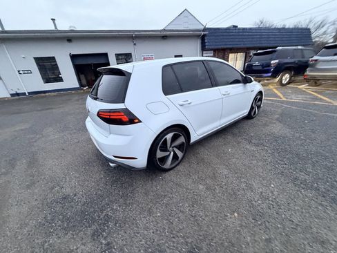 Used 2020 Volkswagen GTI S image 11