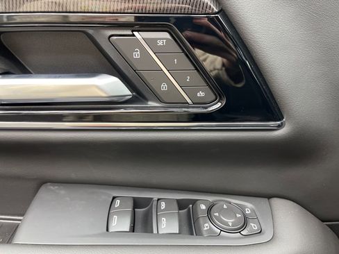 New 2026 GMC Yukon XL Elevation RWD image 8