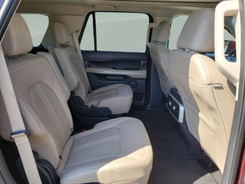 Used 2023 Ford Expedition Limited image 29