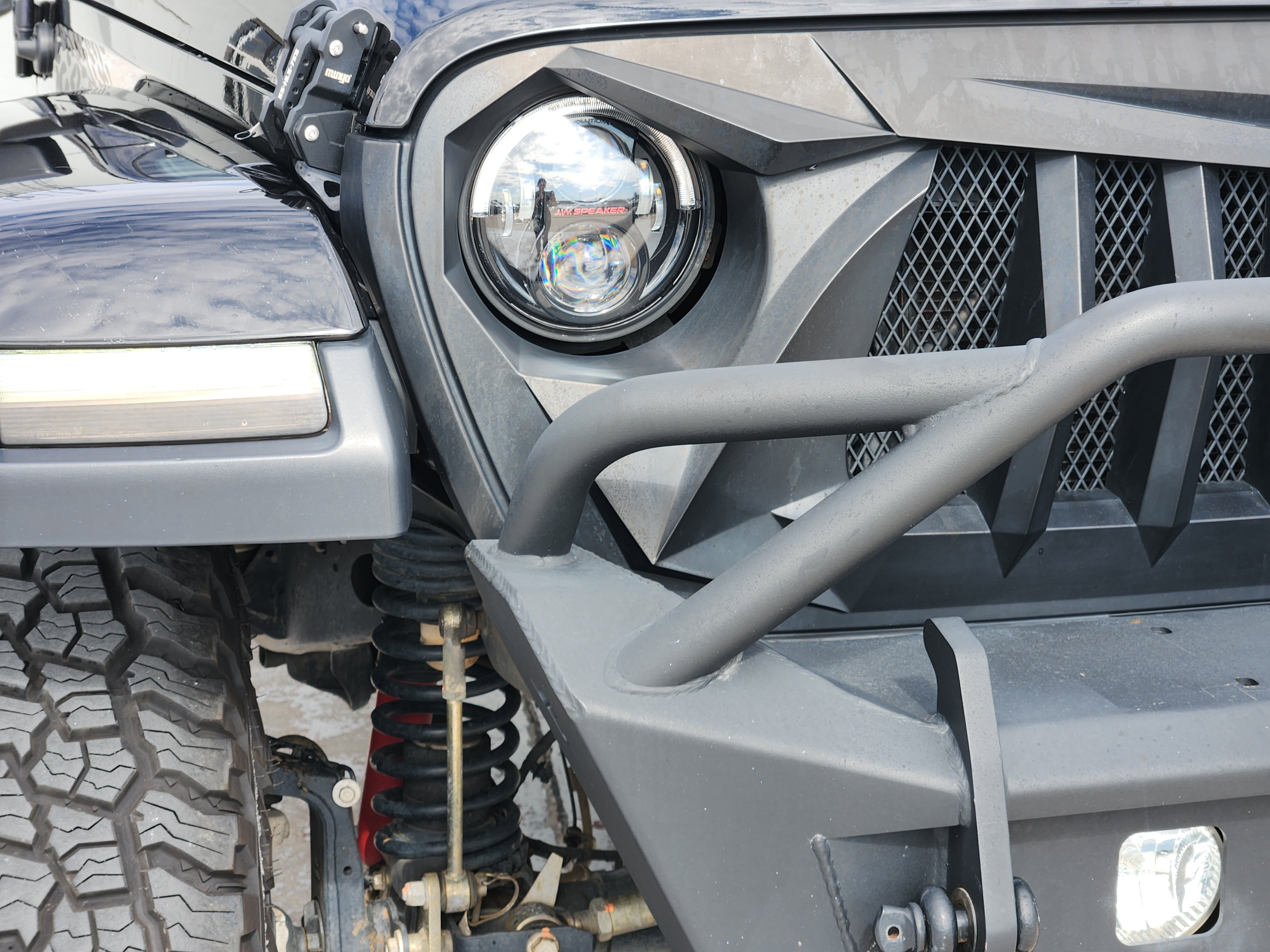 Used 2019 Jeep Wrangler Unlimited Sahara AWD/4WD image 9