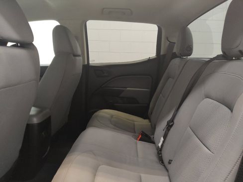 Used 2019 Chevrolet Colorado W/T w/ WT Convenience Package RWD image 18