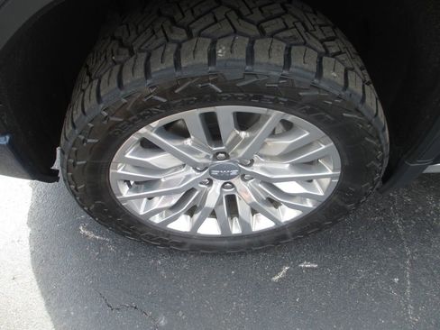 Used 2019 GMC Sierra 1500 Denali w/ Denali Ultimate Package AWD/4WD image 15