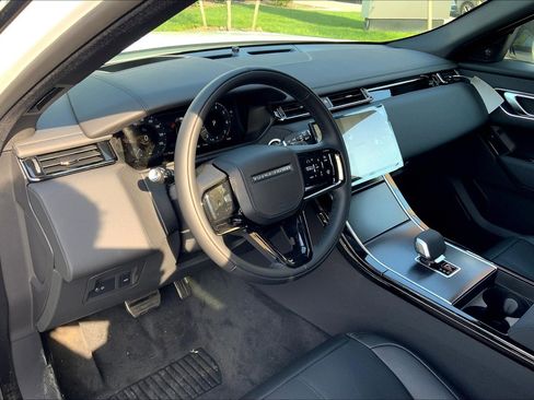 New 2026 Land Rover Range Rover Velar Dynamic SE image 6