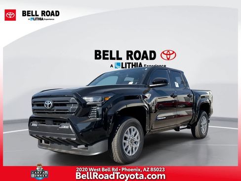 Used 2025 Toyota Tacoma SR5 AWD/4WD image 1