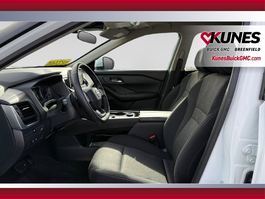 Used 2026 Nissan Rogue SV AWD/4WD image 22