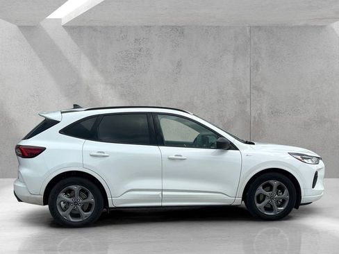 Used 2023 Ford Escape ST-Line image 4