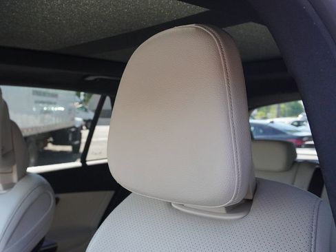 Used 2023 Mercedes-Benz GLC 300 4MATIC image 31
