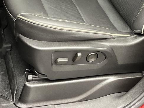 Certified 2024 Chevrolet Suburban Premier w/ Premium Package image 12