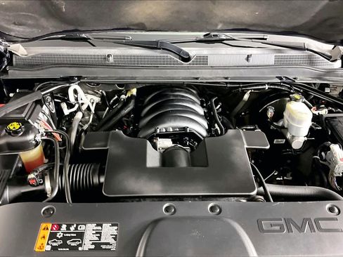 Certified 2020 GMC Yukon Denali w/ Denali Premium Package AWD/4WD image 30