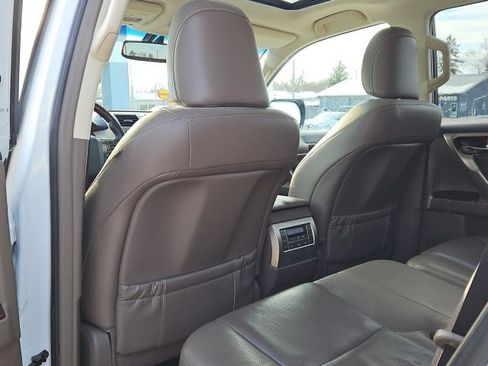 Used 2018 Lexus GX 460 image 20