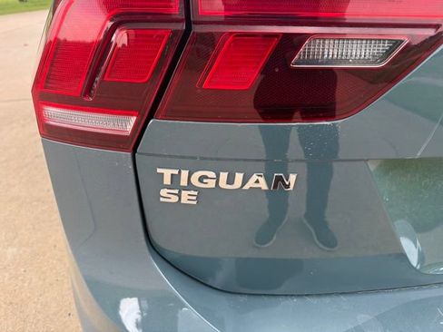 Used 2019 Volkswagen Tiguan SE FWD image 5