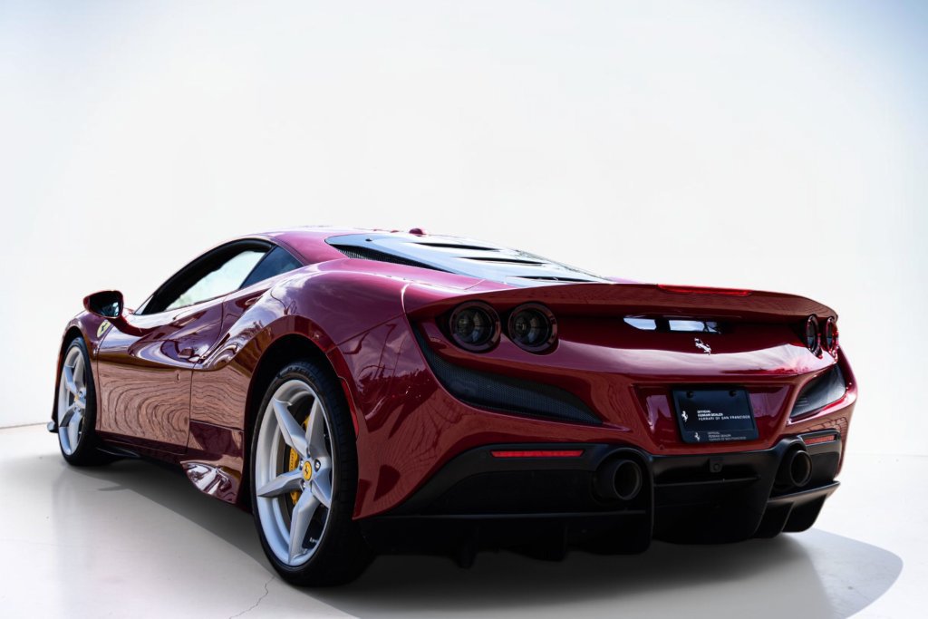 Certified 2022 Ferrari F8 Tributo RWD image 26