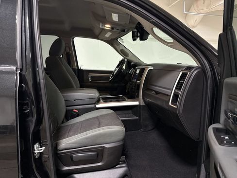 Used 2019 RAM 1500 Big Horn AWD/4WD image 21