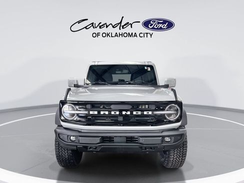 Used 2026 Ford Bronco Outer Banks w/ Sasquatch Package AWD/4WD image 3