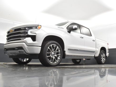 New 2025 Chevrolet Silverado 1500 High Country AWD/4WD image 43
