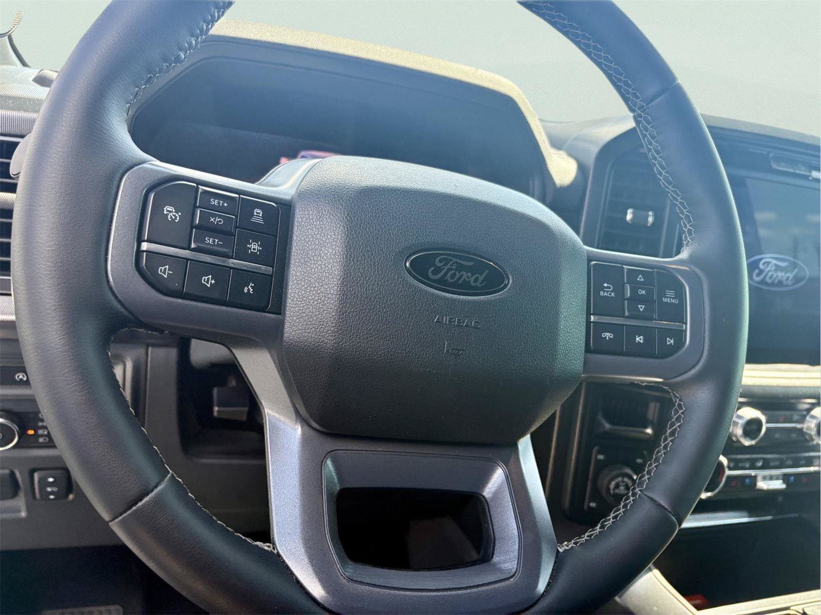 Used 2025 Ford F150 Lariat w/ Equipment Group 501A Mid AWD/4WD image 19